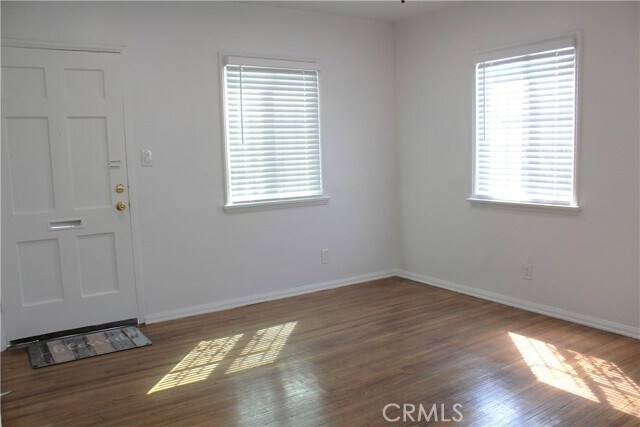 Foto del edificio - 10810 S Manhattan Pl