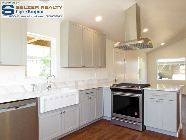 Building Photo - Recently constructed & fully equipped 2 bd...
