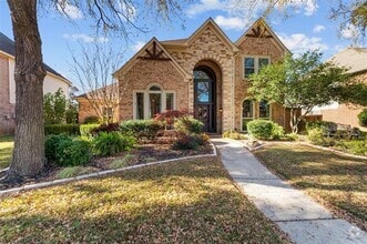 Building Photo - 1518 Lakeview Dr