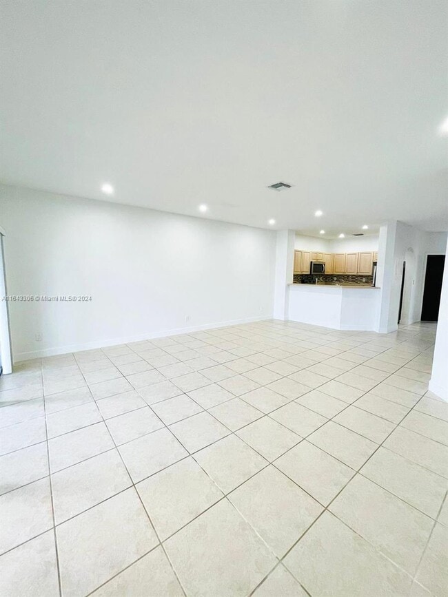Building Photo - 12162 SW 5th Ct