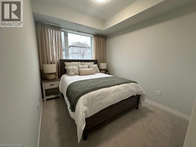 Building Photo - 192 Erie St