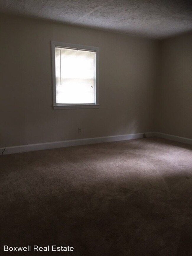 Foto del edificio - 2 br, 1 bath House - 505 Roxie Avenue