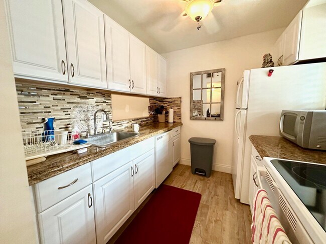 Foto del edificio - 824 SW 9th St Cir
