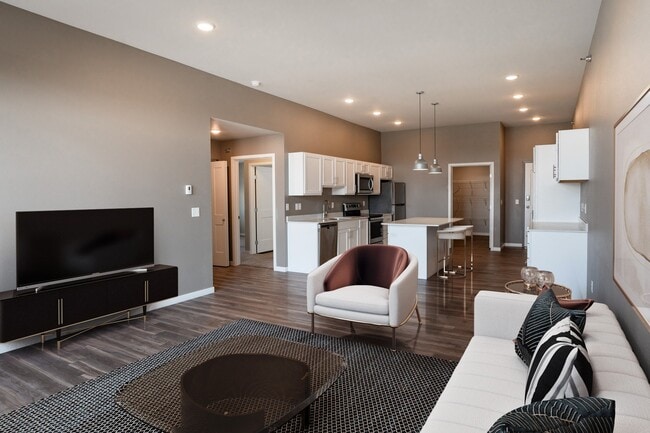 Fargo, ND 29 West Apartments | Living - 29 West