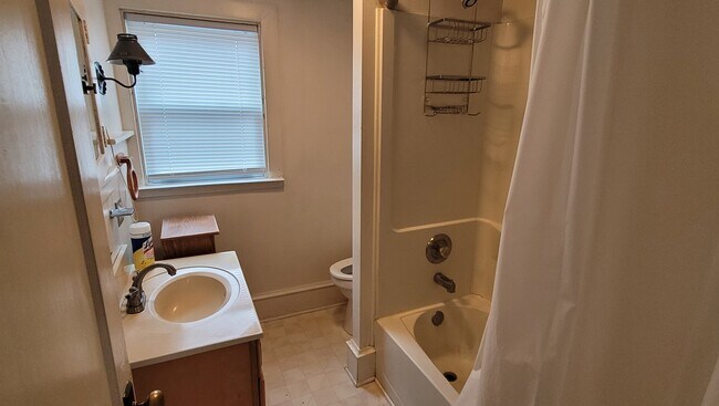 Building Photo - 4120 Kutztown Rd