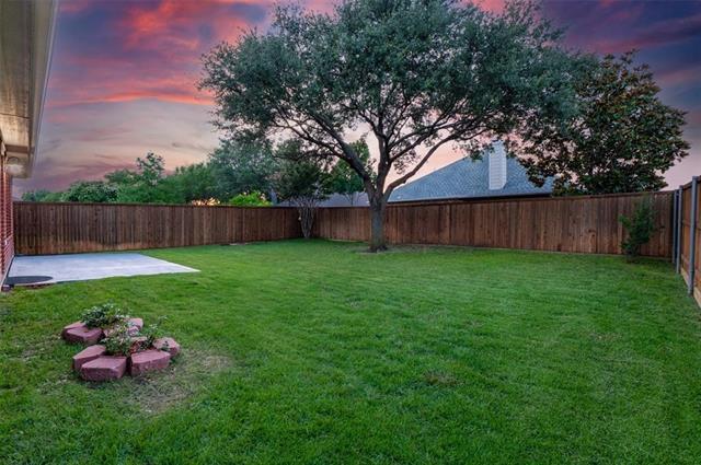 Foto del edificio - 1637 Thornhill Ln