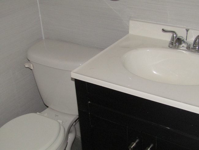 Building Photo - 72 Buffalo Ave