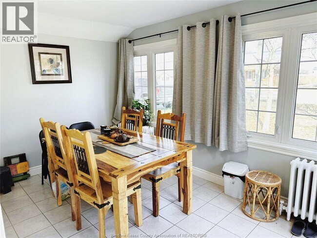 Photo du bâtiment - 3763 Howard Ave