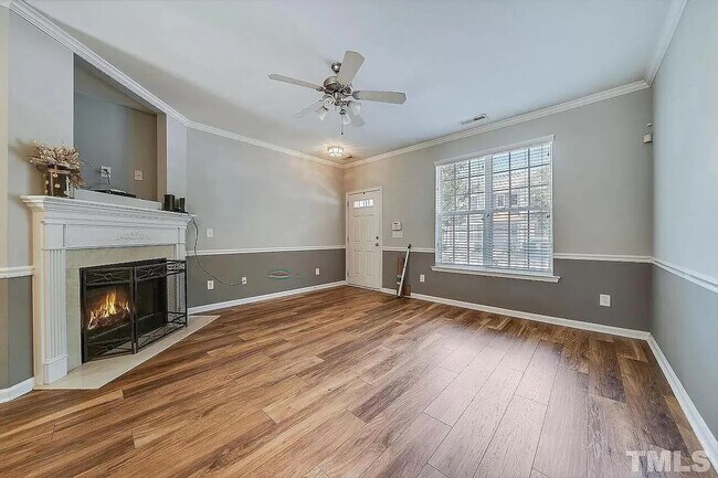 Foto del edificio - 4212 Brenmar Ln