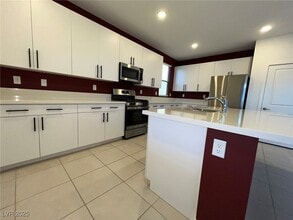 Building Photo - 612 Emerson Creek Ct