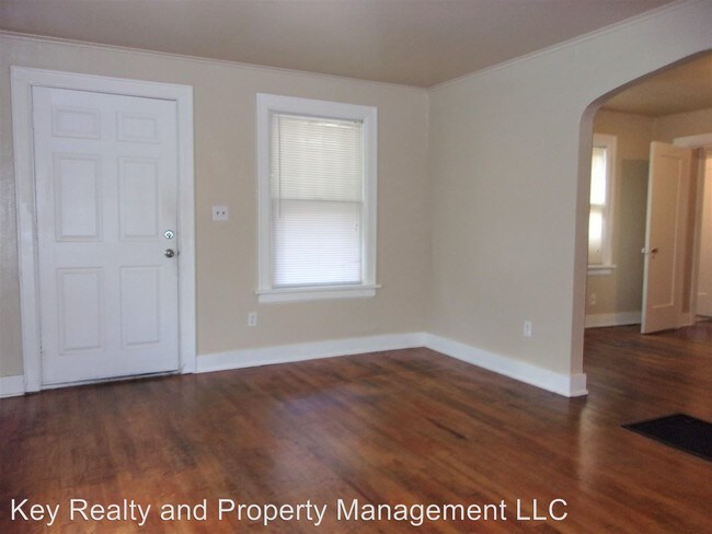 Foto del edificio - 1 br, 1 bath Apartment - 2608 NW 12th St