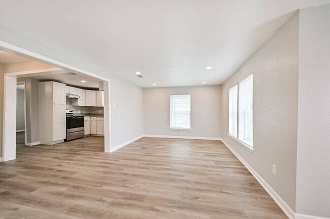 Foto del edificio - 1428 E 36th St