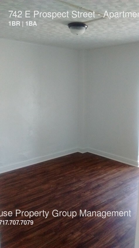 Foto del edificio - 742 E Prospect St