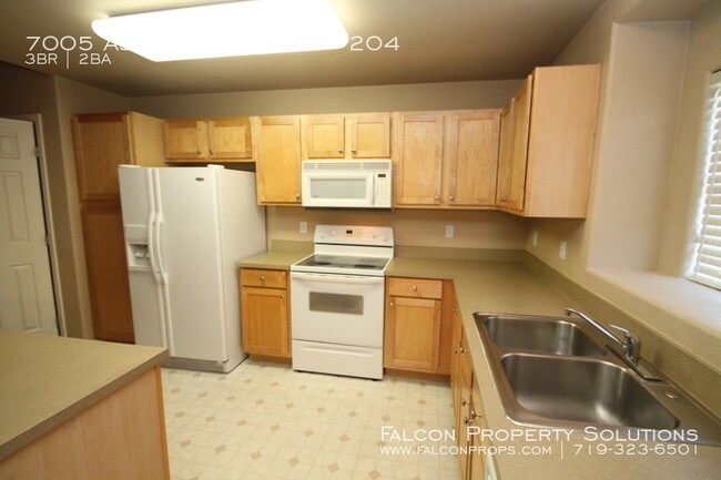 Foto del edificio - 7005 Ash Creek Heights