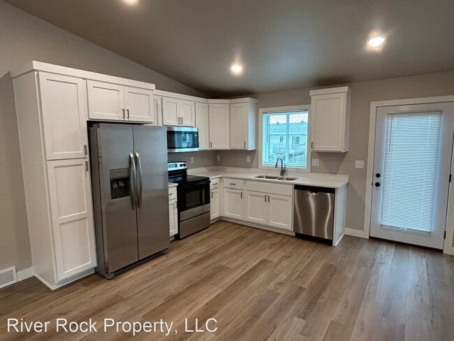 Building Photo - 4 br, 2 bath House - 4558 18th St South