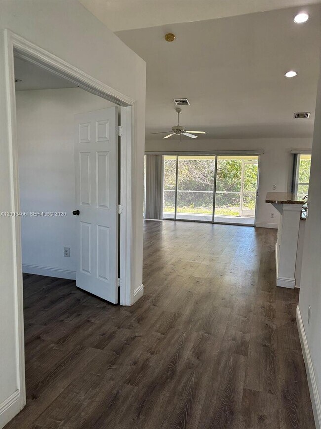 Foto del edificio - 3109-3110 10th St W
