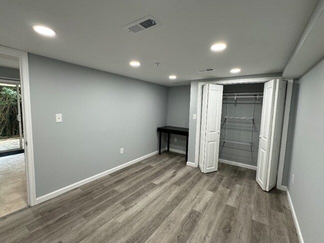 Building Photo - 7752 Blueberry Hill Ln