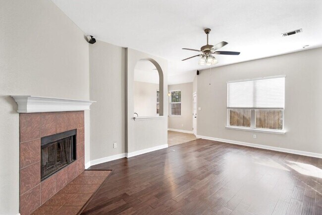 Foto del edificio - 225 Jerry Lees Trail