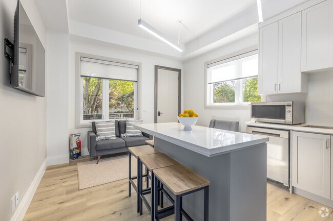 6 chambres, 3 salles de bain - 167 m² - Cuisine/Salon - Campus Gate Residence's