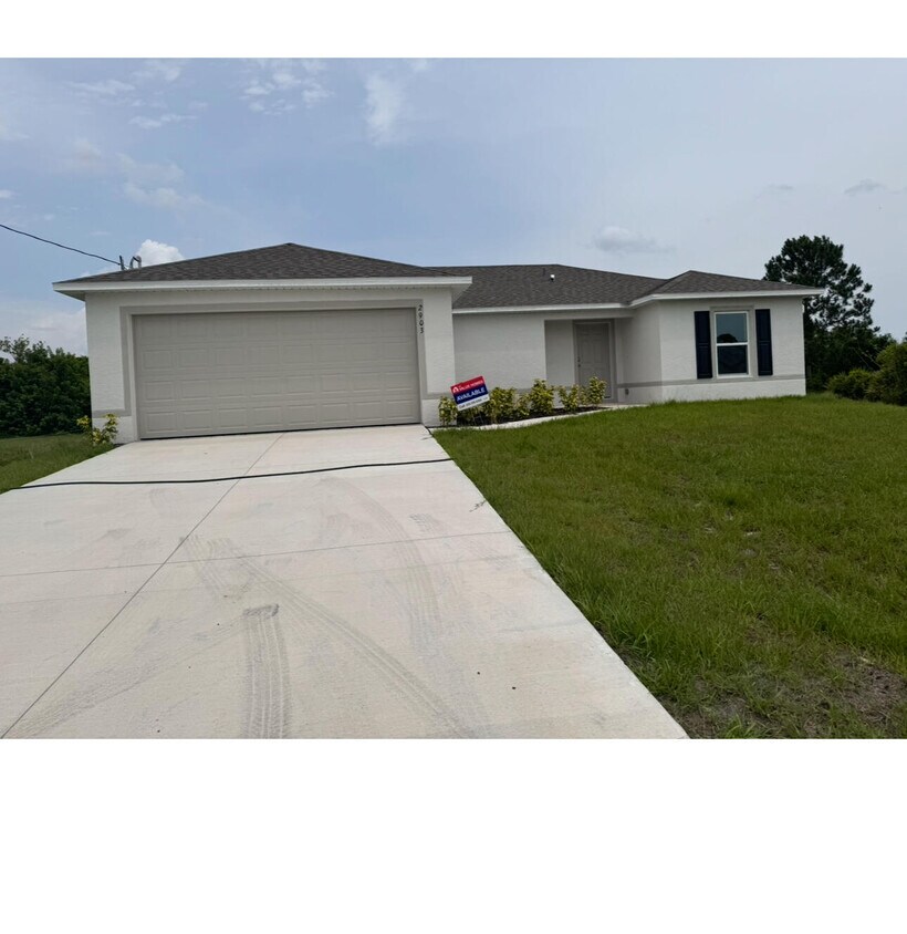 Foto principal - 2903 Alan Ave S