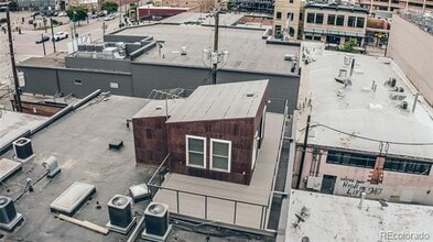 Building Photo - 1940 Blake St