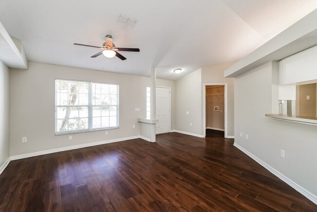 Building Photo - 10414 Copperwood Dr
