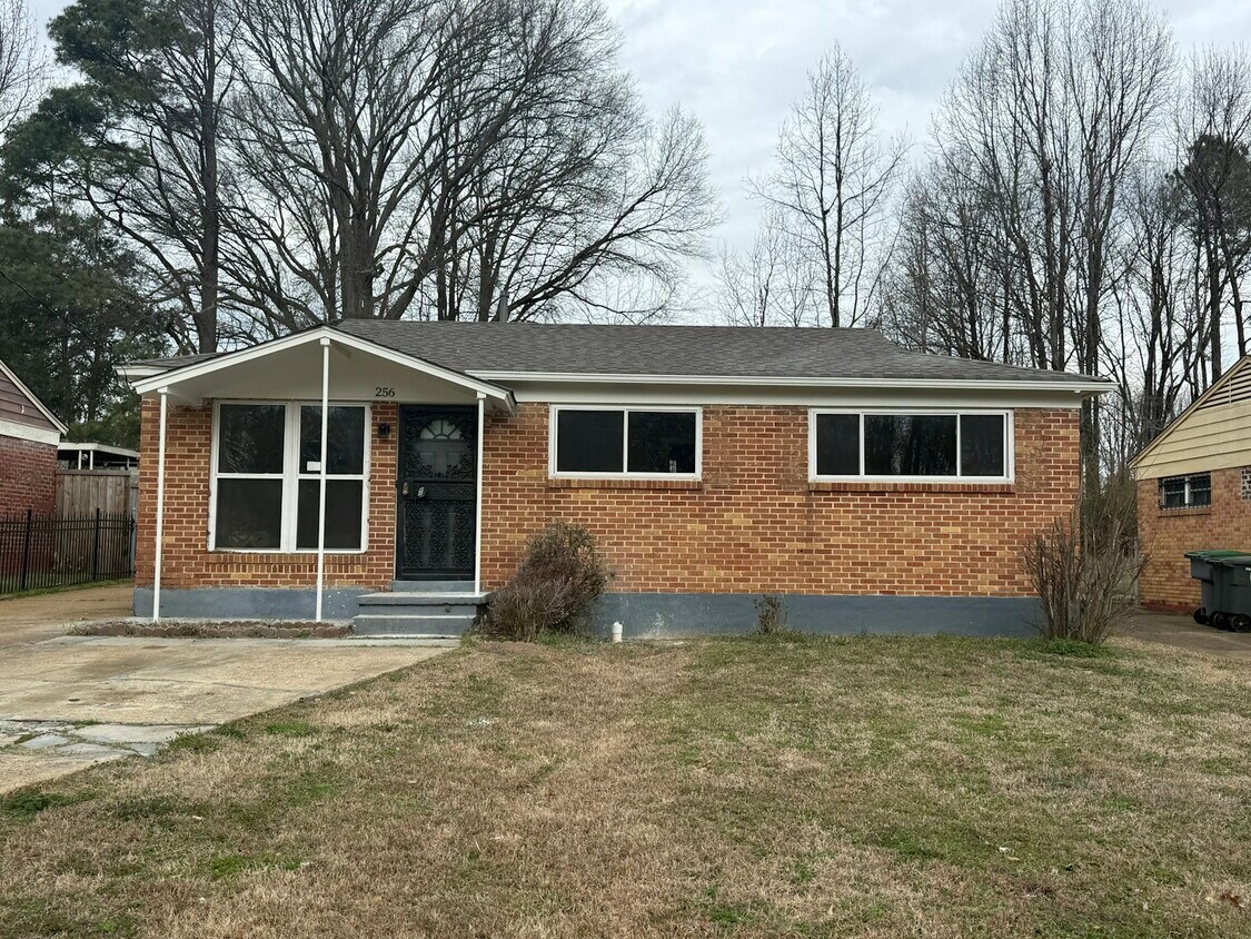 Photo - 256 Delta Road