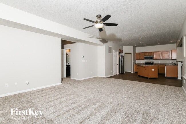 Foto del edificio - 3321 Grove Berry Ln