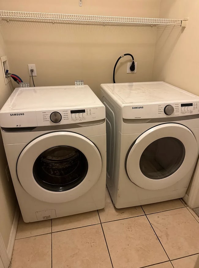 Photo - 2648-2612 12th Square SW House