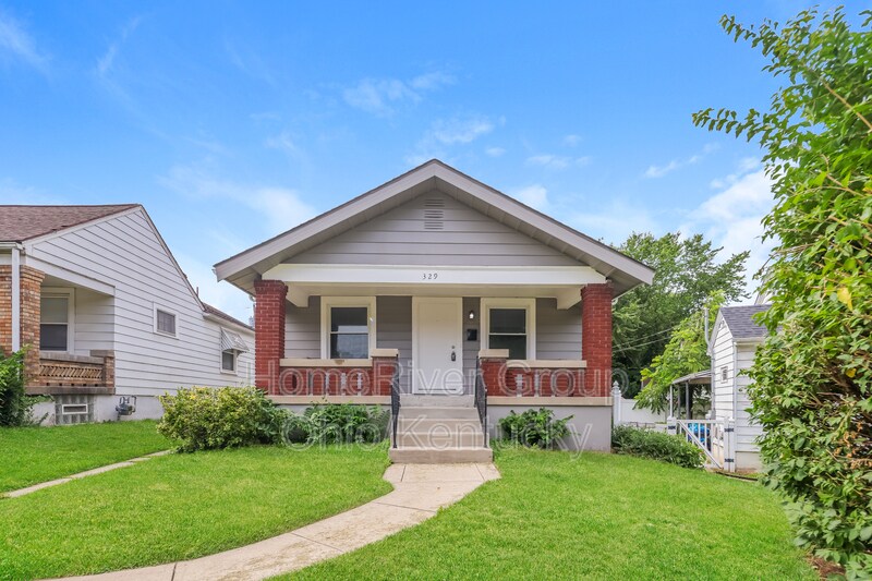 Primary Photo - 329 E Fairview Ave