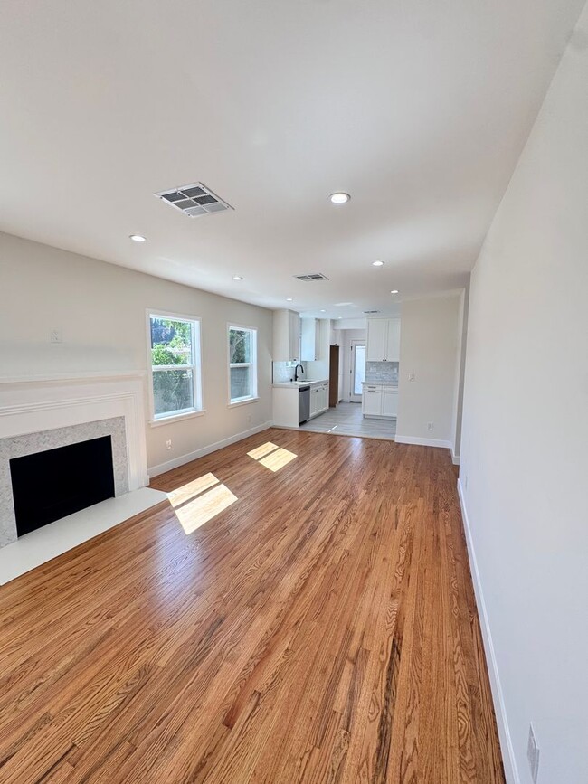 Building Photo - 1317 S Montebello Blvd