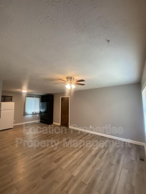 Foto del edificio - 1207 E 19th St