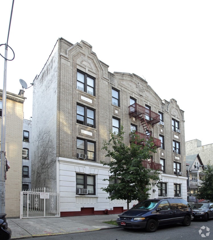 657 E 21st St. - Virginia