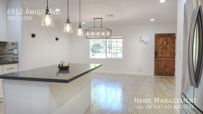 Building Photo - Renovated 3-Bed, 2-Bath Home in Reseda