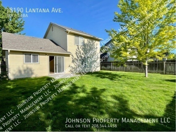 Foto del edificio - 18190 Lantana Ave