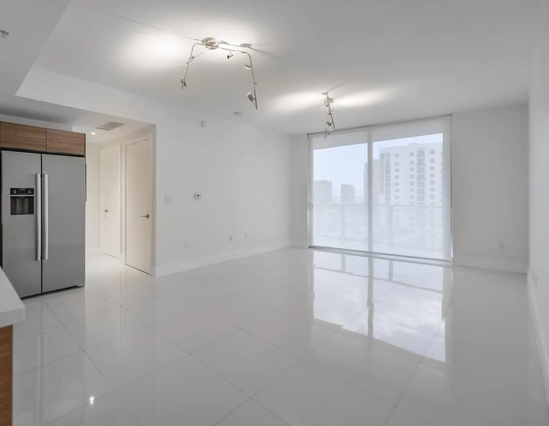 Foto principal - 1010 SW 2nd Ave