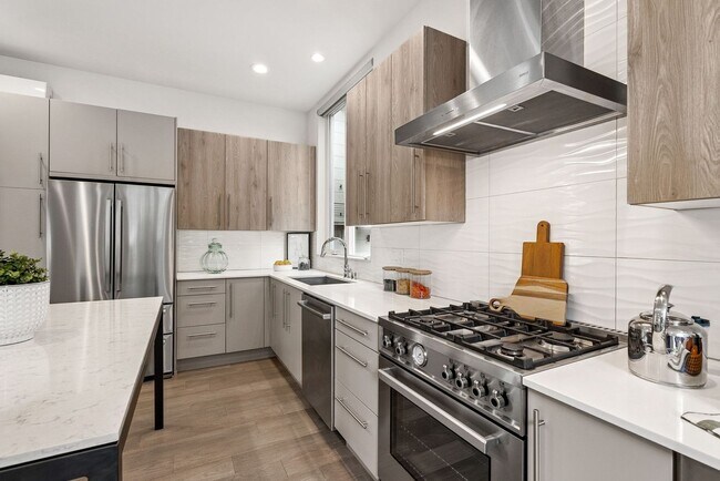 Foto del edificio - Judkin Parks Townhome