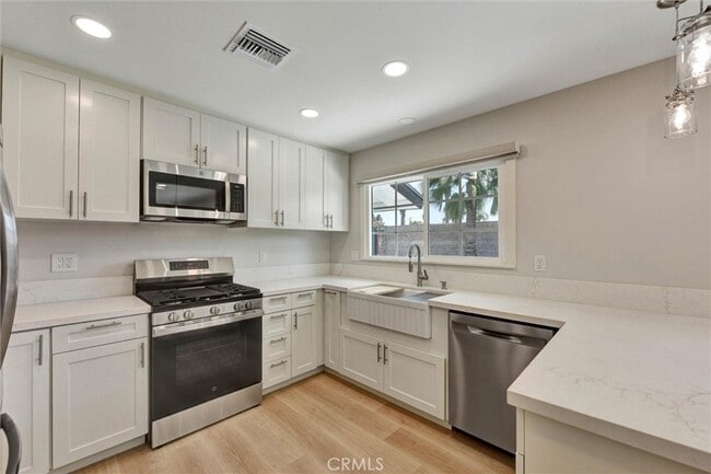 Photo - 629 S Yorba Street House
