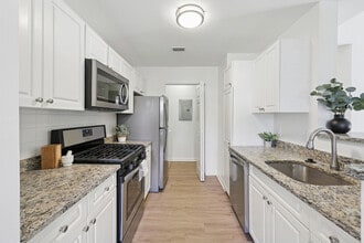 Building Photo - The Estates