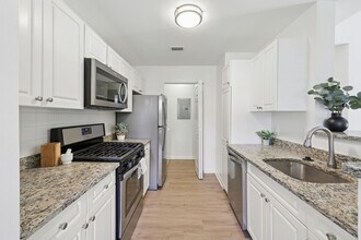 Building Photo - The Estates