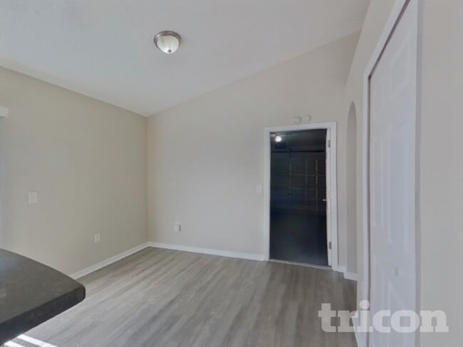 Foto del edificio - 6406 Tabogi Trail