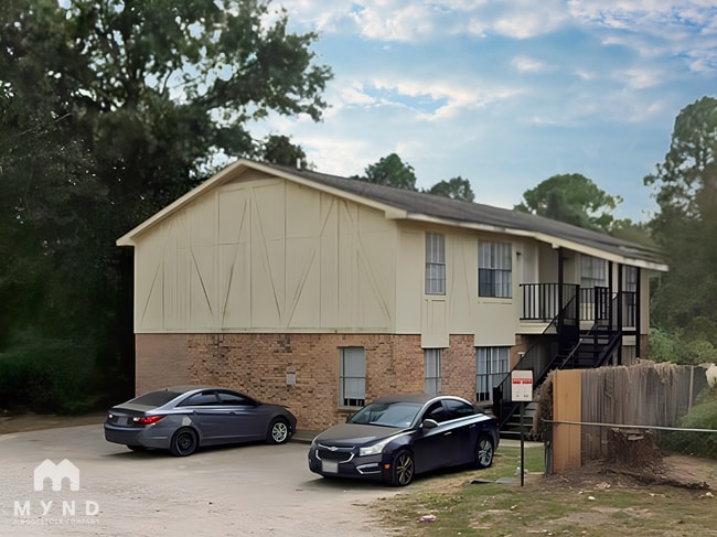 Building Photo - 2000 Randle St