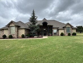 Building Photo - 8147 Shadow Lake Dr