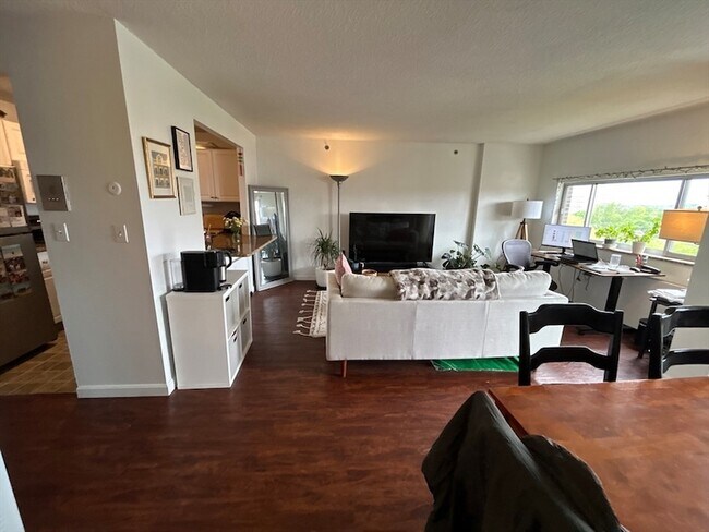Photo - 872 Massachusetts Ave Apartment