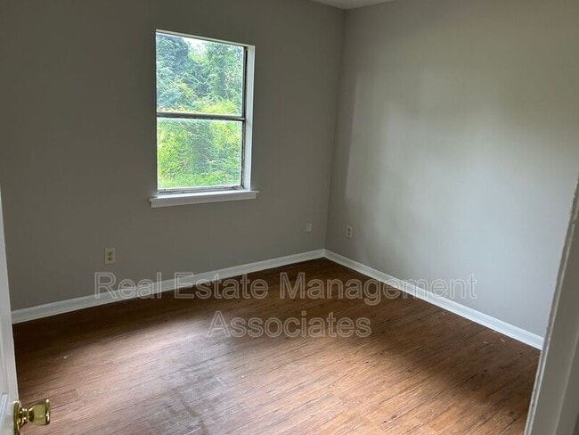 Foto del edificio - 300 S 18th St