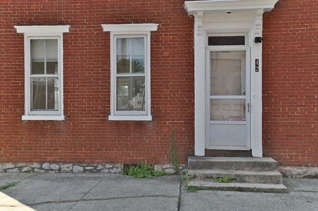 Building Photo - 42 E Locust St