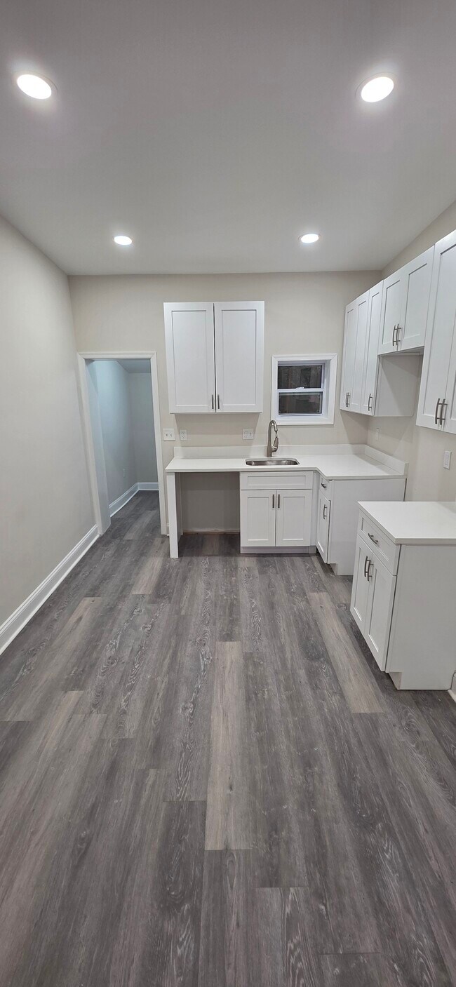 Foto del edificio - 415 E 21st St
