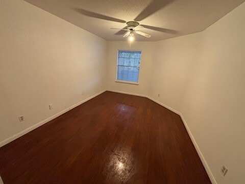 Building Photo - 10725 Braes Bend Dr