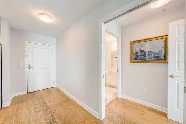 Foto del edificio - 345 Bayshore Blvd