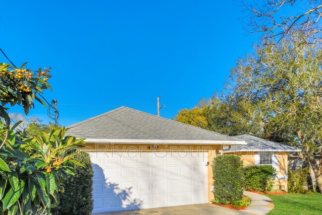 Building Photo - 430 Gentian Rd